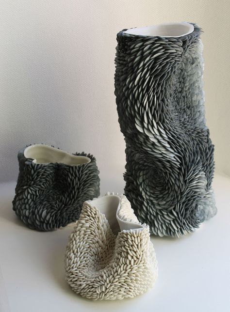 Vases Pottery, Ceramic Cafe, Ceramic Art Sculpture, Organic Ceramics, Ceramic Texture, Sculptures Céramiques, Keramik Design, Ceramics Pottery Art, Art Ceramics