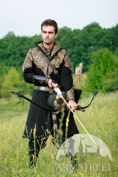 castle guard maybe? Medieval Mens Clothing, Fantasy Prince, Medieval Coat, Medieval Fantasy Clothing, Medieval Clothes, Ren Fest, Medieval Costume, Medieval Clothing, Fantasy Male