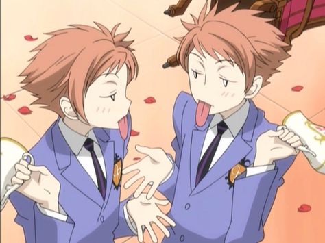 Hitachiin Twins.. when opps could mean we may have started an automatic war... Kaoru Hitachiin, Hikaru Hitachiin, Ouran High School Host Club Funny, Ouran Highschool Host Club, Host Club Anime, Shojo Anime, Ouran Highschool, Ouran Host Club, School Clubs