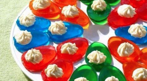 Jell-O Easter eggs. Yes, it sounds unusual, but when you see it in action for yourself, it may just make your to-do list this spring. Kids Jello Shots, Party Snacks Kids, Jello Easter Eggs, Jello Eggs, Kids Party Snacks, Snacks Kids, Easter Food Appetizers, Easter Appetizers, Easter Dishes