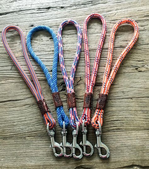 Paracord Camera Strap, Short Dog Leash, Short Dog, Lace Diy, Wire Dog Crates, Puppy Face, Dog Supplements, Climbing Rope, Rope Bag