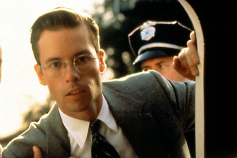 Guy Pearce La Confidential, 1940s Movies, James Ellroy, La Confidential, Guy Pearce, Veronica Lake, Gorgeous Guys, Russell Crowe, Kevin Spacey