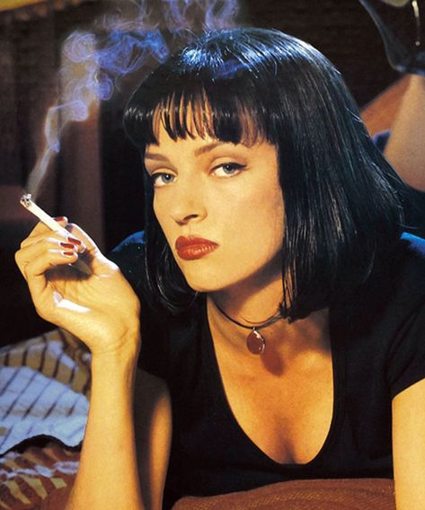 Movie Beauty — Most Iconic Hairstyles Pulp Fiction Halloween Costume, Pulp Fiction Costume, Uma Thurman Pulp Fiction, Uma Thurman, John Travolta, Quentin Tarantino, Pulp Fiction, Makeup Collection, Urban Decay