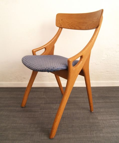 3 x Danish 'Arne Hovmand Olsen' dining chair, 1960s Danish Chair, Vintage Dining Chairs, Walking Sticks, Wishbone Chair, Vintage Design, Dining Chair, 1960s, Dining Chairs, Walking