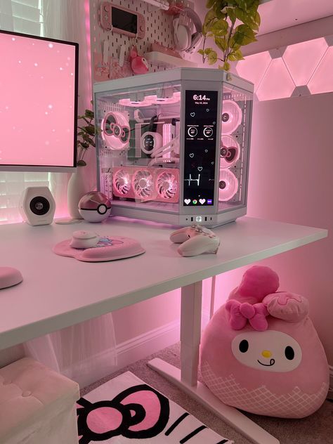 Girl Gaming Setup Black, Black And Pink Gaming Setup, Desk Ideas Bedroom, Dr Office, Games Room Inspiration, Kawaii Room Ideas, Bedroom Ideas For Small Rooms Cozy, Gamer Setup, Computer Set