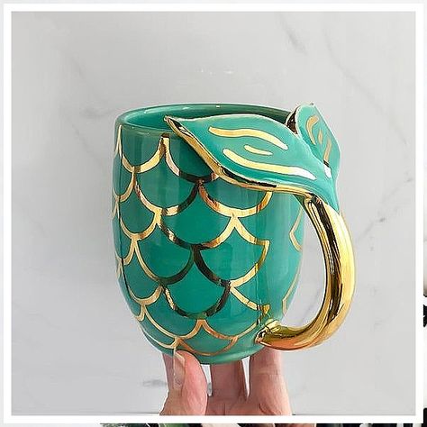 Coffee Love - Visit Amazon.com to get the best designs. Gold Scales, Mermaid Mug, Penyimpanan Makeup, Anting Manik, I Need Vitamin Sea, Mermaid Mugs, Handmade Mermaid, Mermaid Life, Cute Coffee Mugs