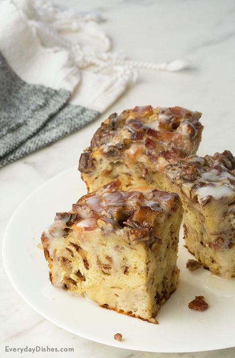 Challah French Toast Casserole Recipe Challah French Toast Casserole, Challah French Toast Recipe, Easy Challah, Brunch Treats, French Toast Casserole Recipe, Challah French Toast, French Toast Casserole Recipes, Toast Casserole, Challah Bread