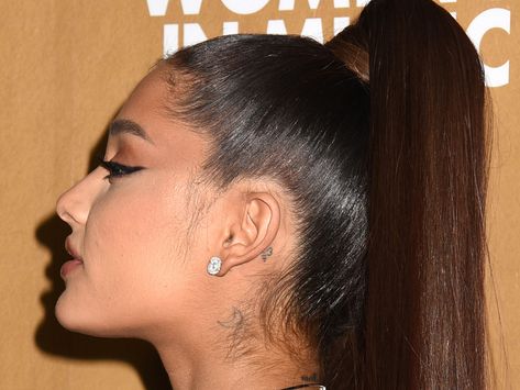 Ariana's Bee Tattoo Ariana Grande Moon Tattoo, Ariana Grande Tattoo, Ear Tattoos, Crescent Moon Tattoo, Tattoo Stencil Outline, Bee Tattoo, Tattoo Stencils, Moon Tattoo, Butterfly Tattoo