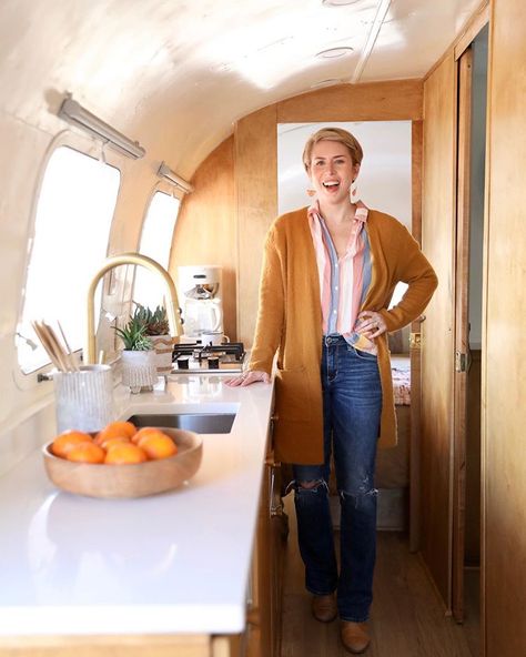 So many thanks due for Jolene the Airstream and how she turned out: obviously to the Stapletons who gifted her to us, the expert team at… Erin Napier Style Clothes, Erin Napier Decorating Style, Hometown Hgtv, Airstream Decor, Home Town Hgtv, Town Inspiration, Ben Napier, Retro Trailers, Airstream Living