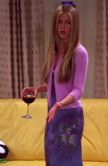 Green And Purple Outfit, Jennifer Anniston Style, Estilo Rachel Green, Rachel Green Hair, Rachel Hair, Rachel Green Friends, Lilac Cardigan, Rachel Green Style, Rachel Green Outfits