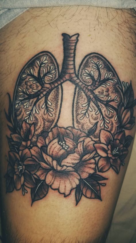 Nurse Sleeve Tattoos For Women, Lung Tattoo With Flowers, Lung Tattoo Ideas, Lung Tattoo, Flower Lungs, Floral Lungs, Lungs Art, Tattoo With Flowers