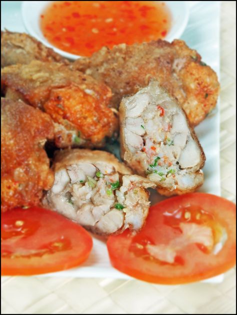 KitchenTigress: Thai Stuffed Chicken Wings Khmer Recipes, Stuffed Chicken Wings, Asain Food, Chicken Wing Recipes Fried, Lao Food, Boneless Chicken Wings, Khmer Food, Laos Food, Jalapeno Chicken