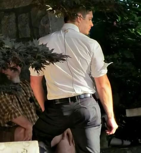 Jensen Ackles Shirtless, Dean Winchester Hot, Dean Winchester Shirtless, Jesen Ackles, Supernatural Actors, Jensen Ackles Supernatural, Supernatural Jensen, Supernatural Dean Winchester, Winchester Supernatural