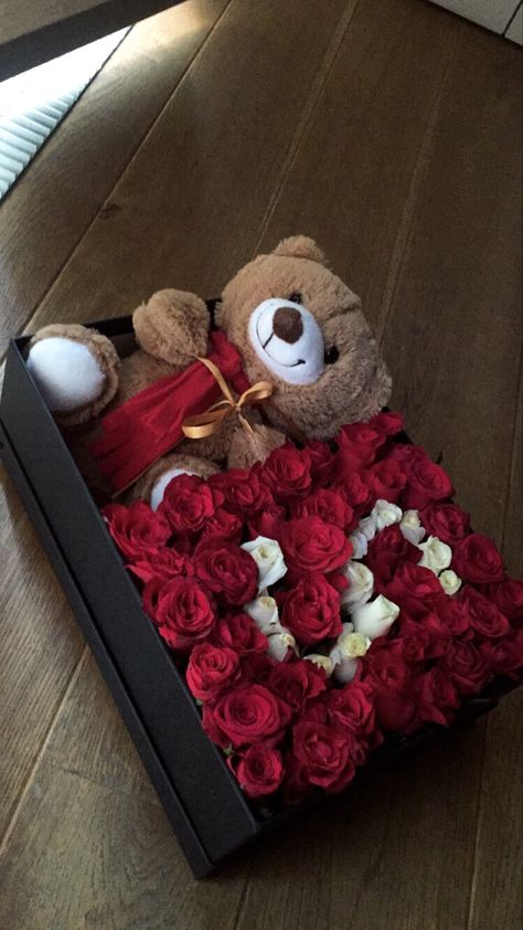 #rose #pinterest #aesthetic #bear #flowers #gifts Aesthetic Bear, Bear Flowers, Flowers Gifts, Pinterest Aesthetic, Piano, Birthday, Flowers, Gifts, Pins