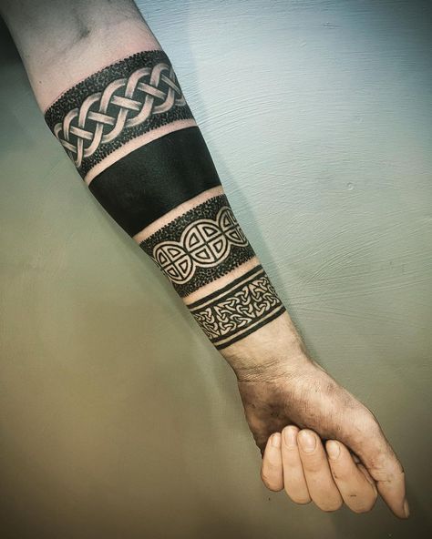 black-band-tattoo-fx Viking Band Tattoos For Men, Viking Arm Tattoo For Men, Irish Band Tattoos, Viking Band Tattoo, Scottish Sleeve Tattoo, Norse Band Tattoo, Celtic Band Tattoo For Men, Norse Armband Tattoo Design, Scottish Tattoos Men