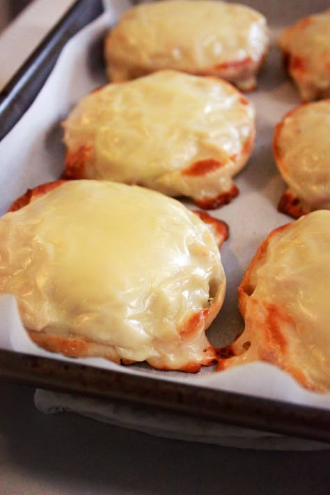 Tuna Melts – An Easy Weeknight Dinner – At Home With Natalie Canned Tuna Melt Recipes, Tuna Melts On English Muffins, Baked Tuna Melt Sandwich, Tuna Melt On English Muffin, Mini Tuna Melts, Tuna Ideas Canned, Tuna Melt Sandwich In Oven, Open Face Tuna Melts In The Oven, Tuna Melts Recipe