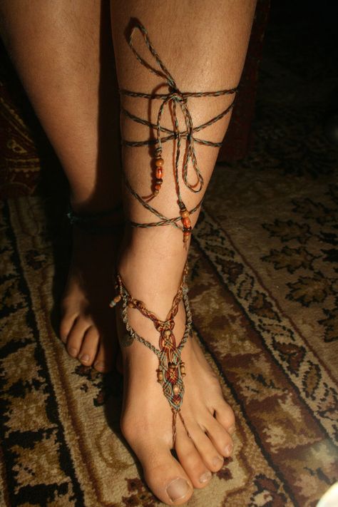 BAREFOOT SANDAL macrame  INDIAN love by Open0your0wings on Etsy, ₪110.00 Barefoot Sandal, Plain T Shirt, Distressed Jeans, Avatar, Fashion Accessories, Beads