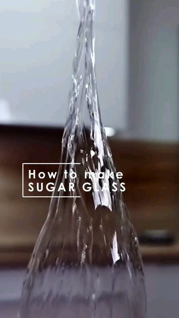 Sugar Dome, Molecular Gastronomy Recipes, Heritage Recipes, Food Plating Techniques, Sugar Flowers Tutorial, Sugar Glass, Cooking Lover, Cake Decorating Frosting, Pastry Art