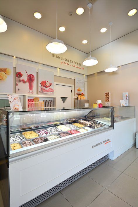 Juice Bar Design, Ice Cream Menu, Ice Cream Place, Ice Cream Business, Bakery Shop Design, Bakery Design Interior, Gelato Ice Cream, Gelato Shop, Cream Candy