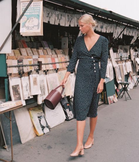 Photo Rouje Clothing, Jeanne Damas, French Girl Style, Looks Street Style, Vestidos Vintage, Parisian Chic, Street Chic, Mode Inspiration, French Fashion