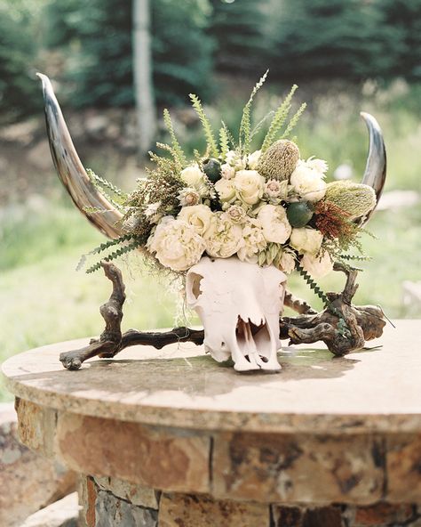 Boho Picnic Wedding, Pictures Of Cactus, Cowgirl Skeleton, Head Table Arrangements, Horns Art, Wedding Centerpieces Greenery, Paper Orchid, Centerpieces Greenery, Gothic Forest