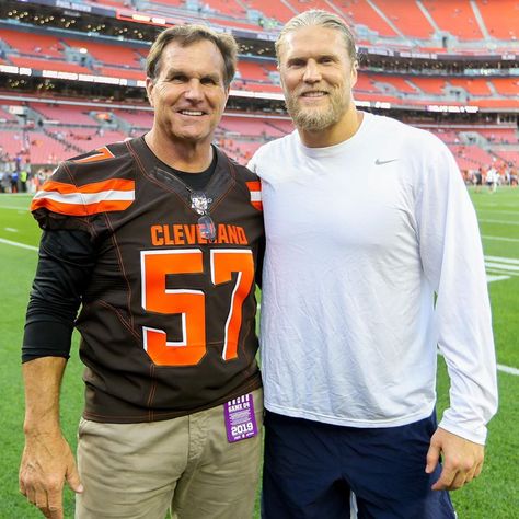 Inducted into the Browns Ring of Honor tonight, my dad’s name will forever be displayed in the Cleveland Browns stadium. Couldn’t be more… Clay Matthews Iii, Pitch Perfect 2, Clay Matthews, Rams Football, Ring Of Honor, Pitch Perfect, 10 Million, Professional Football, Free Agent