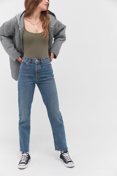 Slim Jeans Outfit, High Waisted Baggy Jeans, Straight Jeans Outfit, High Waisted Jeans Outfit, Slim Mom Jeans, Straight Leg Jeans Outfits, Mom Jeans Outfit, Jeans Outfit Women, Trendy Skirts