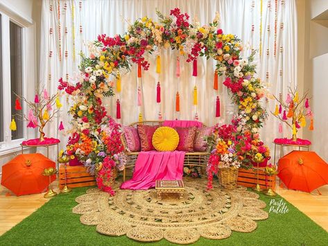 The Party Palette Co. | Event Decor & Styling on Instagram: “Last Mehndi Night of 2022! 🌺💛 Glad we ended it off with another creation of our most requested backdrop this year! ☺️ Decor & Styling // @…” Mehindhi Function Decoration At Home, Mehndi Decor Backdrops, Indian Mehndi Decoration, Mehndi Stage Design, Mehendi House Decor, Mehandi Backdrop Mehndi Decor, Home Function Decorations, Mehendi Decor Home, Mehendi Party Decoration