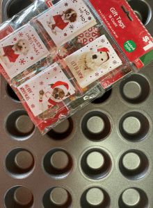 Fun, Affordable, Reusable, Awesome DIY Dog Advent Calendar in 5 steps - Pawsitive Dog Mom Dog Advent Calendar Diy, Diy Dog Advent Calendar, Cat Advent Calendar, Diy Cat Treats, Dog Advent Calendar, Reusable Advent Calendar, Homemade Advent Calendars, Advent Box, Cat Calendar