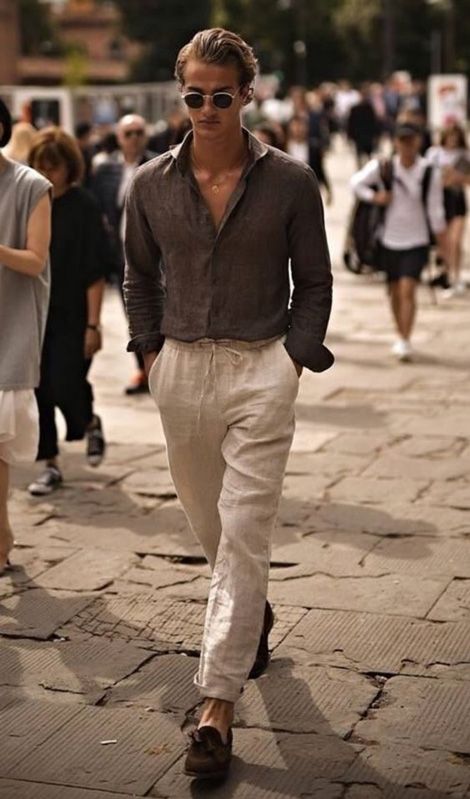 How to Wear & Care for Linen The Easy Way: A Man’s Complete Guide Stil Masculin, Mens Summer Outfits, Mens Fashion Smart, Mens Linen, Herren Outfit, Mode Masculine, Stylish Mens Outfits, Modieuze Outfits, Men Street