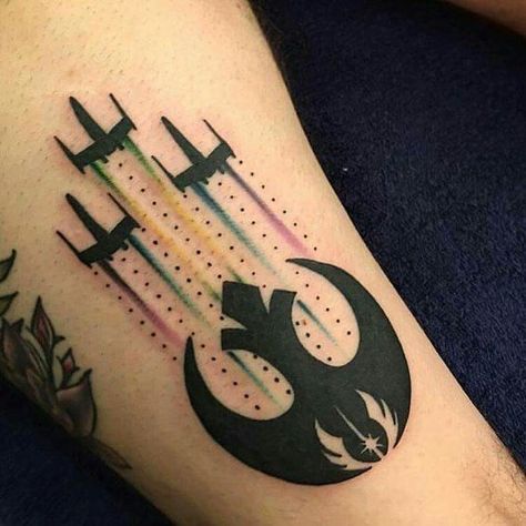 25 of the Best Star Wars Tattoos in the Galaxy - Star Trek Tattoo, Nerdy Tattoos, Tattoos Infinity, Wing Tattoo, Tattoos Geometric, Geniale Tattoos, Star Wars Tattoo, Disney Tattoos, Star Tattoos