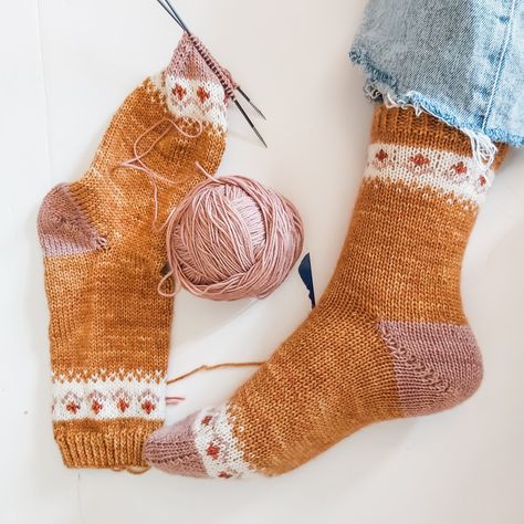 Floraluna Socks - Colorwork Knitting Fair Isle Mid Calf Socks with Short Row Heel Colorwork Scarf Knitting Pattern, Colorwork Socks, Woven Crafts, Knitting Fair Isle, Short Row Heel, Colorwork Knitting Patterns, Knitting Basket, Mid Calf Socks, Fair Isle Socks