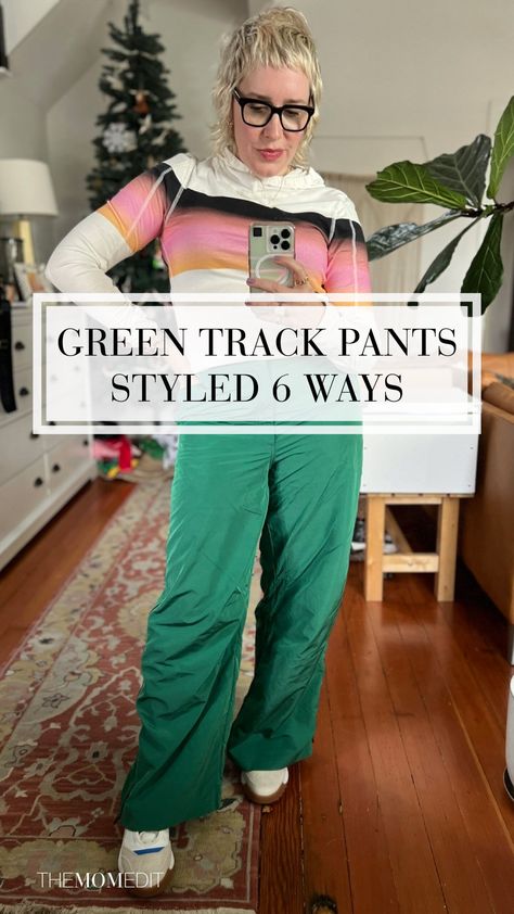 Style Green Wide Leg Pants, Green Jogging Pants Outfit, Styling Track Pants Women, Green Adidas Track Pants Outfit, Green Adidas Pants Outfit, Wide Leg Athletic Pants Outfit, Outfits With Track Pants, Adidas Wide Leg Pants Outfit, Green Track Pants Outfit