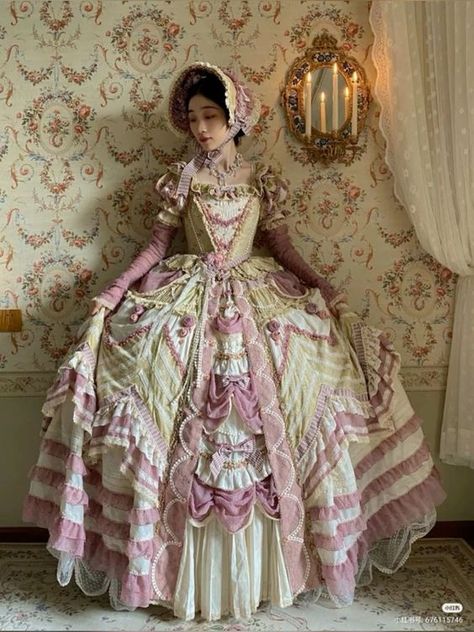 Victorian Ball Gowns, Victorian Era Dresses, Rococo Dress, Victorian Gown, Rococo Fashion, Big Dresses, Old Fashion Dresses, Fairytale Dress, Fashion Inspiration Design