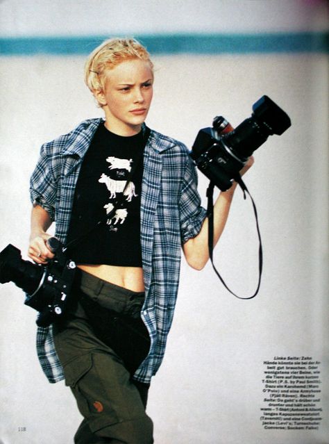 “Shooting Star”, Marie Claire US, July 1994  Model : Jaime Rishar Uploaded by 80s-90s-supermodels.tumblr.com 90s Tomboy Outfits, 80s Tomboy, Jaime Rishar, 90s Tomboy, 90s Punk Fashion, 90s Technology, Punk Street Style, Sunset Valley, 90s Mom