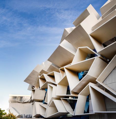 Greenland Convention Center – Exhibition Building / Mehrdad Iravanian Architects Convention Center Design, Iranian Architecture, Exhibition Building, Parametric Architecture, Living Modern, Cultural Architecture, Building Facade, Ground Floor Plan, Facade Architecture