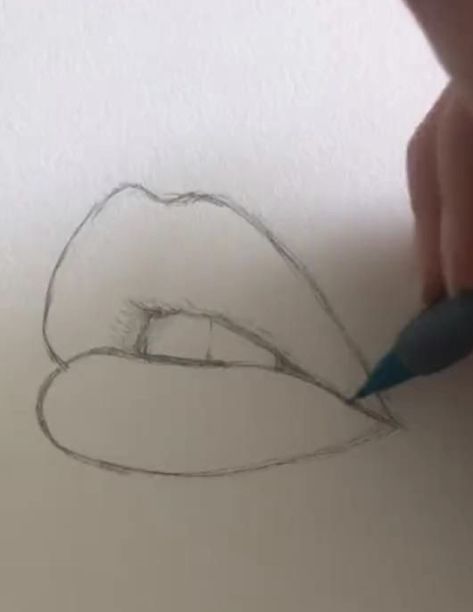 Sceches Drawing Simple, Cute Thing To Draw Easy, Drawing Ideas People Sketches Easy, Drawings Ideas Tutorial, Sketch People Ideas, Kreslenie Ľudí Easy, Drawing Dimples, Scketch Draws Idea Easy, Things To Draw People