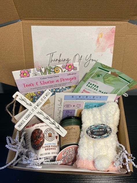 Christian Care Package Ideas, Bible Study Gift Basket, Bible Gift Basket, Christian Basket, Gifts For Church Leaders, Bible Basket Ideas, Christian Diy Gifts, Bible Basket, Bible Gift Ideas