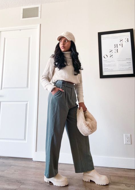 Styling chunky beige boots with wide leg pants, cropped sweater, fluffy bag and teddy hat Boots With Wide Leg Pants, Wide Leg Pants And Boots, Teddy Hat, Baggy Pants Outfit, Fluffy Bag, Casual Fall Outfit, Beige Boots, Turtleneck Outfit, Mom Jeans Outfit