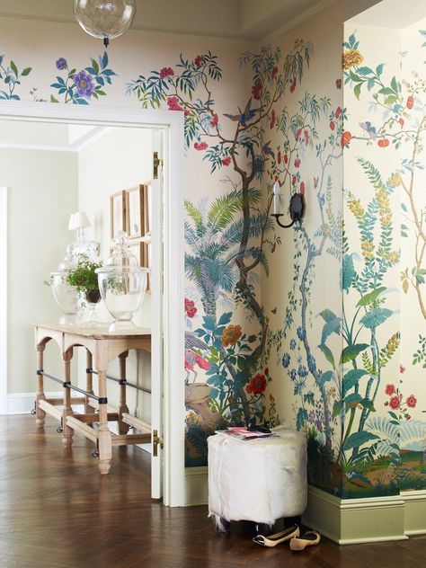 Mcgrath Ii, Apartment Entryway, Scenic Wallpaper, Chinese Decor, Chic Wall Art, Wall Murals Painted, Chinoiserie Wallpaper, Chic Spaces, Chic Living Room