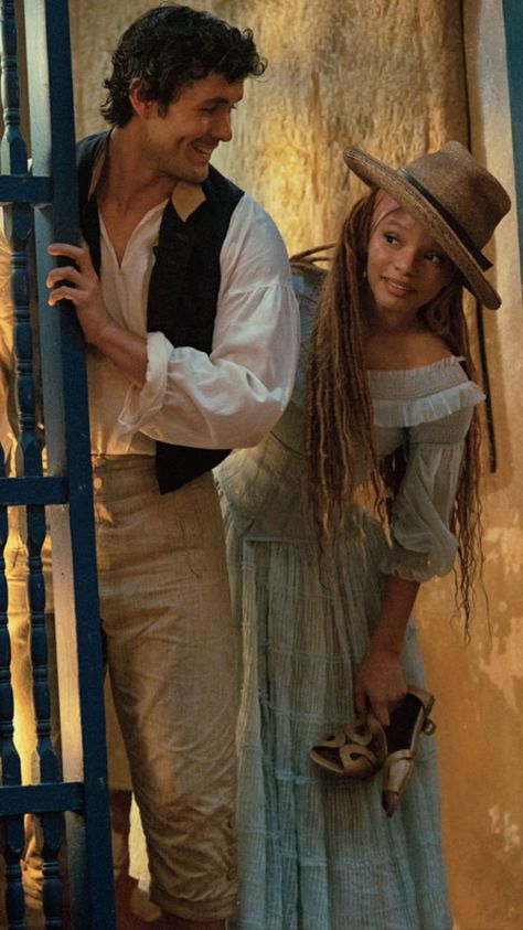 Jonah Hauer King Halle Bailey, Prince Eric And Ariel Live Action, Prince Eric Live Action Wallpaper, Halle Bailey Jonah Hauer King, Eric And Ariel 2023, Jonah Hauer King And Halle Bailey, Ariel And Eric Live Action, Eric Live Action, Prince Eric Live Action