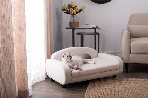 This luxurious upholstered cat sofa by FelinEva is certainly a favorite of the French maid in the video. Watch her fondle it gently, quietly, as if she herself was a cat, a cat in fishnet stockings… Stylish Dog Beds, French Dog, Cat Sofa, Cat Couch, Pet Sofa Bed, Pet Couches, Diy Dog Bed, Sofa Manufacturers, Beige Bed