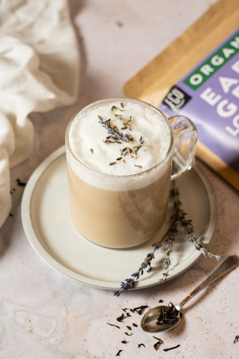 Lavender London Fog Lavender London Fog, London Fog Recipe, London Fog Latte, London Fog Tea, Steamed Milk, Dried Lavender Flowers, Milk Foam, Frothing Milk, Grey Tea