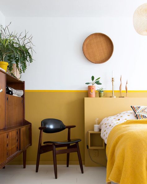 Yellow Bedroom Decor, Masculine Bedroom, Yellow Room, Pink Living Room, Yellow Home Decor, Yellow Decor, Yellow Interior, Yellow Bedroom, Yellow Walls