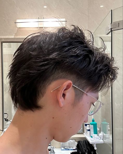 Haircut With Beard, Straight Hair Mullet, Pompadour Haircut, Mohawk Hairstyles Men, Rectangular Face, Mens Haircuts Short Hair, Beard Haircut, Hair Mullet, Asian Haircut