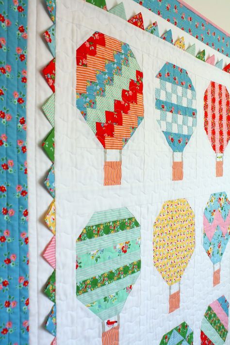 Hot Air Balloon Quilt, Balloon Quilt, Quilting Digest, Prairie Points, Flag Quilt, Quilted Wall Hanging, Block Quilt, Childrens Quilts, Quilt Border