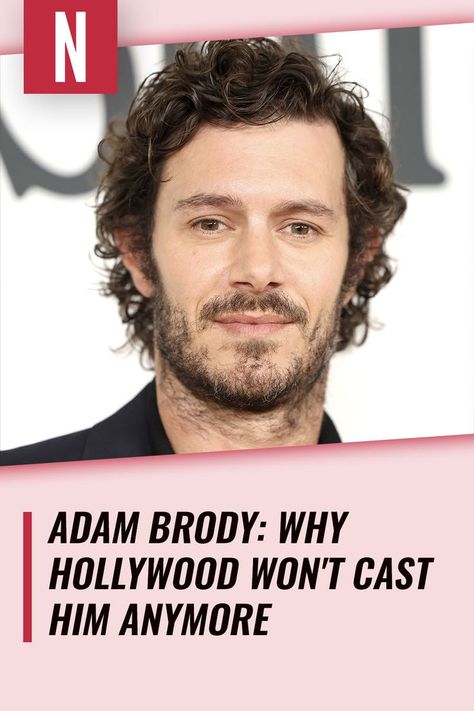 Adam Brody scored his big break playing Lane's sweet musician boyfriend Dave Rygalski on Gilmore Girls in 2002. But he became a household name a year later when he encapsulated the mid-2000s' cultural zeitgeist with his charismatic portrayal of Seth Cohen on The O.C. The iconic role, which earned the actor four Teen Choice Awards, cemented his place in pop culture history as TV's original king of nerdy-emo-hipsterdom. #gilmoregirls Dave Rygalski, Musician Boyfriend, Seth Cohen, Dc Comics Series, Adam Brody, Zachary Levi, Entertainment Tonight, Rotten Tomatoes, Teen Choice Awards