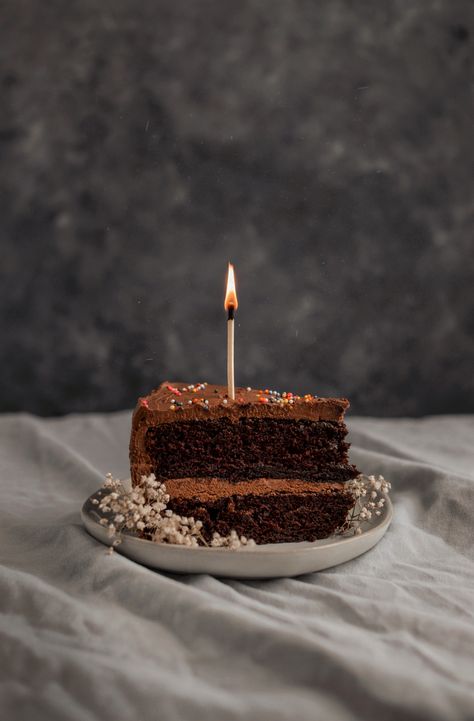 Birthday Cake Food Photography, Aesthetic Cake Photography, 27 Birthday Aesthetic, Aesthetic Cake Pictures, Cake Pictures Aesthetic, Birthday Cake Photography, Torte Creative, Happy Birthday Clip, Photo Styles