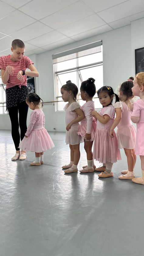 L'Académie | Sugarplums ballet classes with @dancewithmissrhiannon and Miss JA are held Tuesday and Saturday mornings ✨ Contact us for a free trial.… | Instagram Dance Classical, Ballet Training, Ballet Classes, Ballet Kids, Classical Ballet, Ballet Class, Kids Frocks, Ballet Girls, Girl Mom