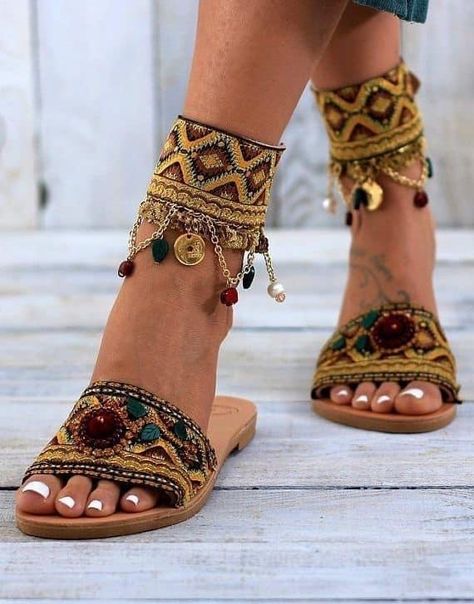 Rag Skirt, Sandals Greek, Leather Anklets, Summer Sandals Flat, Boho Shoes, Trending Womens Shoes, Mode Hippie, Crochet Sandals, Boho Sandals